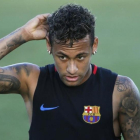 Neymar, en un entrenamiento del Barça en Miami-EFE / JUANJO MARTÍN