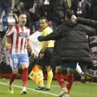 Álex López celebra un gol con el Lugo, donde jugó cedido el pasado curso. LALIGA