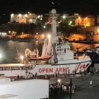 Los migrantes del ’Open Arms’ desembarcan en Lampedusa-ELIO DESIDERIO (EPA/ANSA)