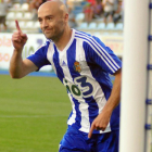 Pablo Infante celebra uno de los goles que consiguió con la Ponferradina.-