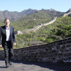 El presidente del Gobierno español, Mariano Rajoy, durante su visita a la Gran Muralla.-Foto: EFE