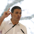 El exsecretario general del PSOE Pedro Sánchez, en un acto con militantes.-CABALAR