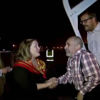 Uno de los liberados, a su llegada a Omán.-AFP