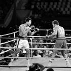 Muhammad Ali noqueó a George Foreman el 30 de octubre de 1974 durante su pelea por el campeonato mundial de pesos pesados.-AFP