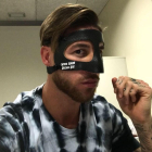 Sergio Ramos muestra su máscara protectora.-TWITTER