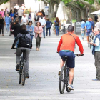 Unos ciclistas por el Espolón.-ISRAEL L. MURILLO