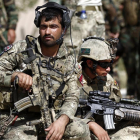 Imagén de archivo de soldados afganos montando guardia a posiciones militares.-EFE / JAWAD JALALI
