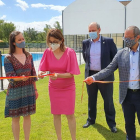 La alcaldesa arandina cortó la cinta en la nueva instalación deportiva. L. V.
