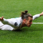 Bale celebra su segundo gol en la final de Champions.-REUTERS / HANNAH MCKAY