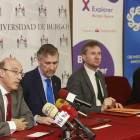 Gutiérrez Solana (Banco Santander), Pérez Mateos (rector de la UBU) y Lacalle y Blasco (Ayuntamiento).-RAÚL G. OCHOA