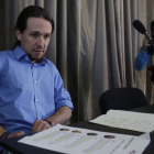El secretario general de Podemos, Pablo Iglesias, este mediodía.-Foto: AGUSTÍN CATALÁN