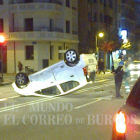 Imagen del vehículo volcado.-ECB