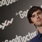 El actor británico Freddie Highmore, protagonista de la serie The Good Doctor, en Madrid.-JAVIER LIZÓN (EFE)