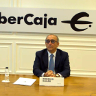 Rodrigo Galán, director del Grupo Financiero de Ibercaja, Lili Corredor, directora general de Ibercaja Gestión, y Óscar del Diego, director de Inversiones de Ibercaja Gestión.