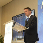 Ignacio Álvarez, director de la planta, en un momento de su intervención.-ICAL
