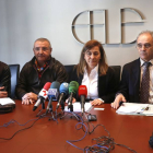 Reunión de representantes de la Agrupación Española de Vendendores al por menor de Carburantes y Combustibles, la Confederación Española de Empresarios de Estaciones de Servicio y CCOO y UGT-Ical