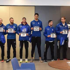 Los jugadores y cuerpo técnico del San Pablo Burgos recogieron ayer sus dorsales para la XXVIII San Silvestre Cidiana-SAN PABLO BURGOS