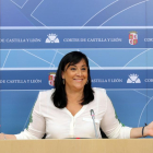 La secretaria de Organización y vicepresidenta segunda de las Cortes, Ana Sánchez, analiza asuntos de actualidad política-ICAL