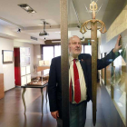 Juanjo García en el interior del Museo del Libro y Museo del Cid.-RAÚL G. OCHOA