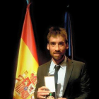Luis AlbertoHernando con la medalla de bronce.-