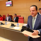 El presidente del Consejo Consultivo de Castilla y León, Mario Amilivia, presenta en las Cortes Regionales la memoria correspondiente al año 2015.-ICAL