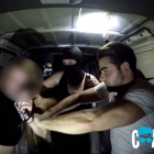 El 'youtuber' Coby Persin se hace pasar por adolescente en las redes sociales para demostrar lo fácil que es abusar de menores.-