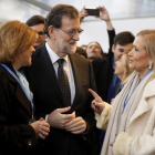 Mariano Rajoy, entre María Dolores de Cospedal y Cristina Cifuentes, en el congreso nacional del PP.-JOSE LUIS ROCA