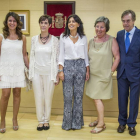 La decana y las homenajeadas junto al presidente del Consejo Regional de Procuradores.-SANTI OTERO