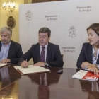 Jorge Simón, César Rico y María Gutiérrez ayer en la Diputación.-SANTI OTERO