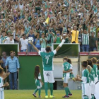 Presentación del regreso de Joaquín Sánchez al Benito Villamarín.-EFE / JOSE MANUEL VIDAL