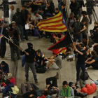 Corte de las vías del AVE en Gerona.-