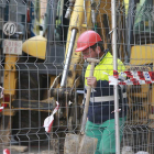 La construcción es el sector que más ha bajado en el último año con un 25% menos de parados.-RAÚL G. OCHOA