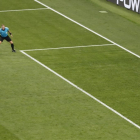 Griezmann anota el 2-1 de Francia en el lanzamiento de penalti ante Croacia en Moscú.-AP