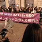 Imagen de una concentración contra la violencia contra las mujeres.-ISRAEL L. MURILLO