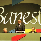 Mario Conde durante una junta de accionistas de Banesto en mayo de 1993.-ANTONIO GIMÉNEZ