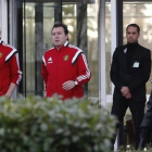 El seleccionador belga, Marc Wilmots, abandona el hotel de concentración.-