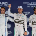 Valtteri Bottas, Nico Rosberg y Lewis Hamilton.-AFP / ANDREJ ISAKOVIC