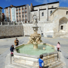 Estado actual de la Fuente de Santa María cuyo arreglo se lleva ahora desde el área de Patrimonio y Cultura.-ISRAEL L. MURILLO