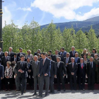 El Rey Felipe VI presidió ayer en La Granja de San Ildefonso la reunión del Consejo científico del Real Instituto Elcano.-ICAL