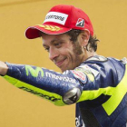 Valentino Rossi celebar el subcampeonato de MotoGP en Valencia.-Foto: AFP / JAIME REINA