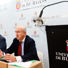 Santiago Bello Paredes y José María de la Cuesta Sáenz presentan la jornada sobre la PAC de la Universidad de Burgos. TOMÁS ALONSO