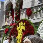 La Gigantilla a los pies de la Virgen.-RAÚL G. OCHOA