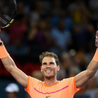 Rafael Nadal festeja su victoria en Brisbane.-REUTERS / STEVE HOLLAND
