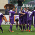 Los jugadores del Burgos CF celebran el gol de Gabri.-PALOMA UCHA