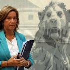 La ministra de Sanidad, Ana Mato, llega al Congreso, este miércoles.-Foto: JUAN MANUEL PRATS