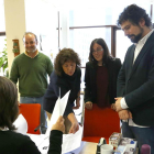Los representantes de Podemos, PSOE, C´S y PSOE registrando, ayer, la petición de comparecencias.-ICAL