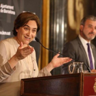 Ada Colau y Jaume Collboni, en el acto de firma del pacto de gobierno, en el 2016.-/ RICARD CUGAT