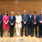 La consejera de Economía y Hacienda, Pilar del Olmo, posa junto a su equipo tras tomar posesión de sus cargos-Ical