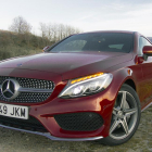La carrocería del nuevo Mercedes presenta el ADN que la marca alemana quiere imprimir a sus modelos para captar nuevos segmentos de clientes.-HÉCTOR FUSTEL