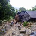 Daños causados por las inundaciones en la provincia de Hoa Binh, en el norte de Vietnam.-NHAN SINH (AP)